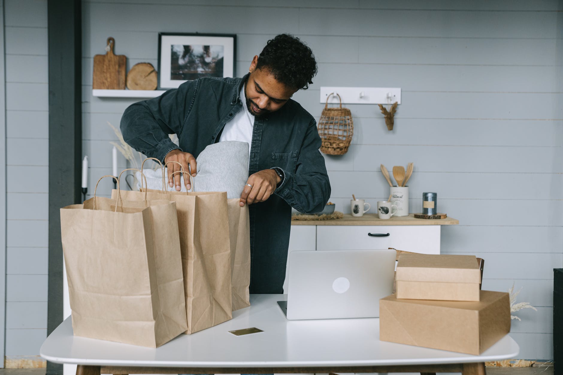 Subscribe and get the latest info on influencer marketing trends, micro influencer news, and the world of social media.